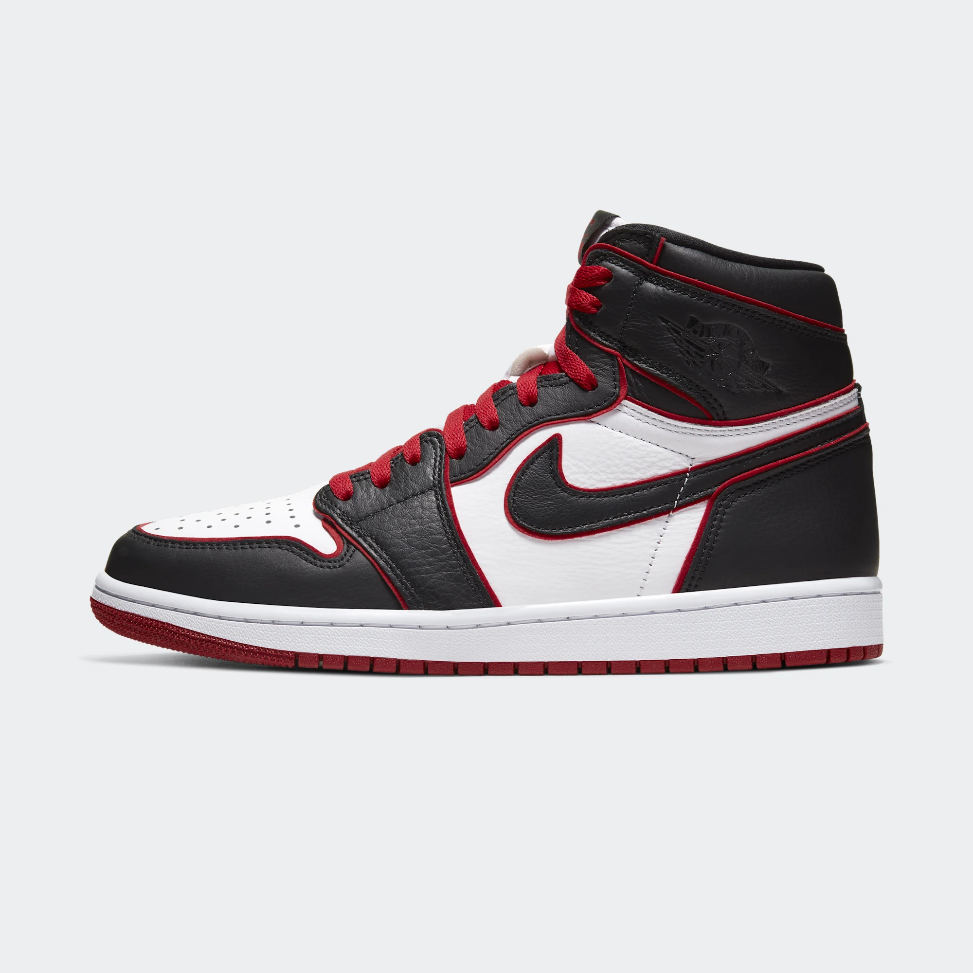 Air Jordan 1 Retro High OG "Bloodline"