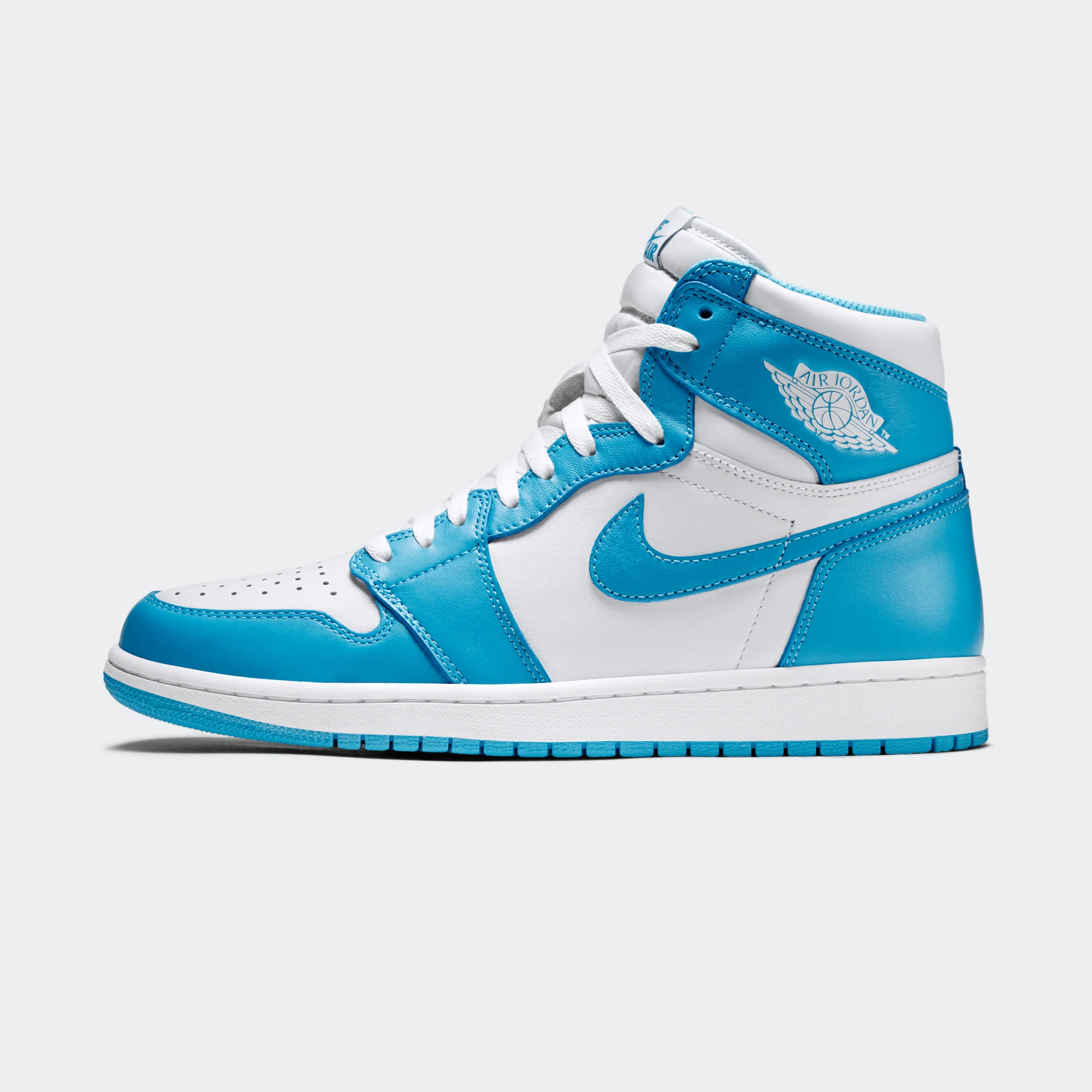 Air Jordan 1 Retro High OG "UNC" (2015)