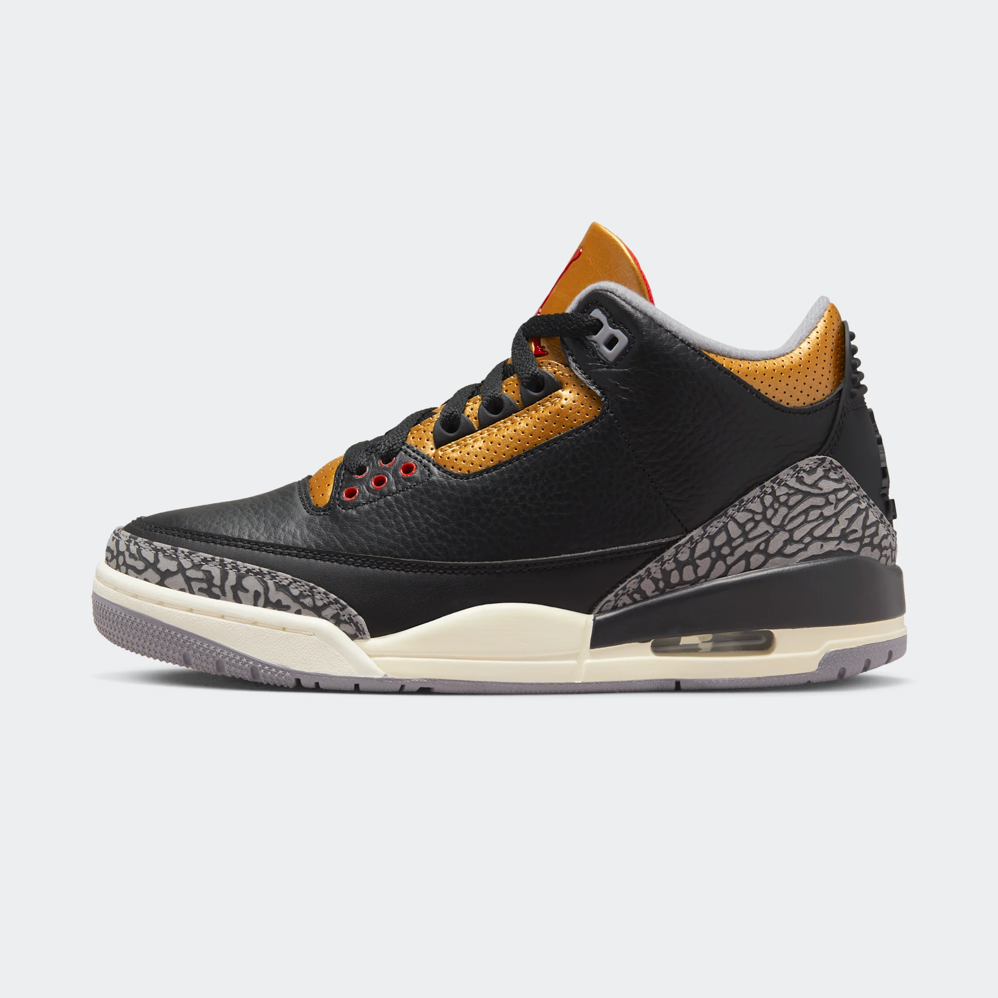 Air Jordan 3 Retro "Black & Gold"