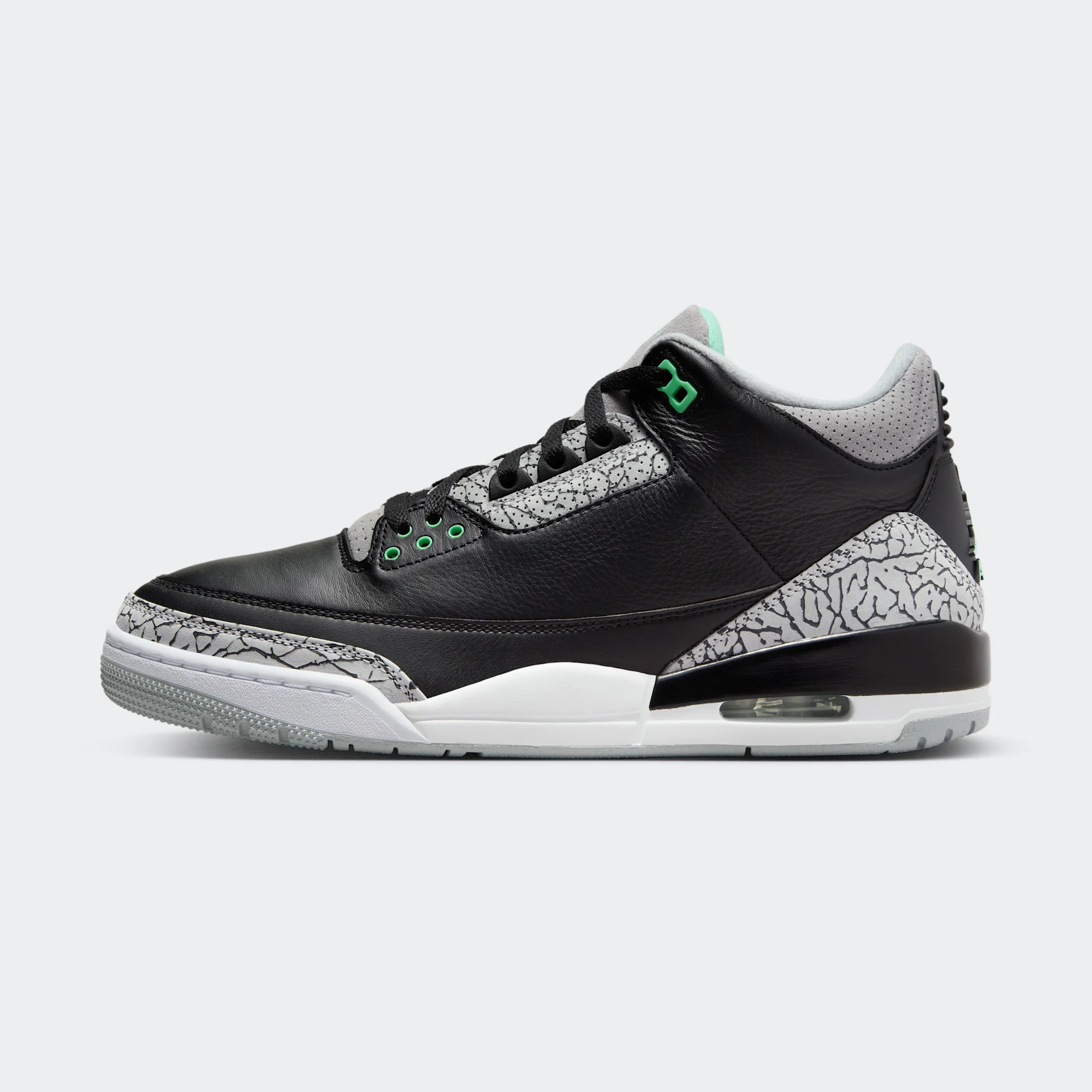 Air Jordan 3 Retro "Green Glow" - Jordan sneakers (March 16, 2024)
