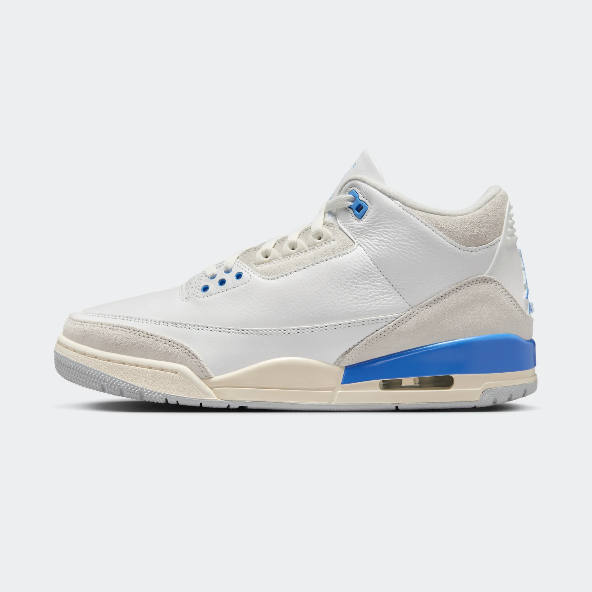 Air Jordan 3 Retro "Lucky Shorts" - Jordan sneakers (February 22, 2025)