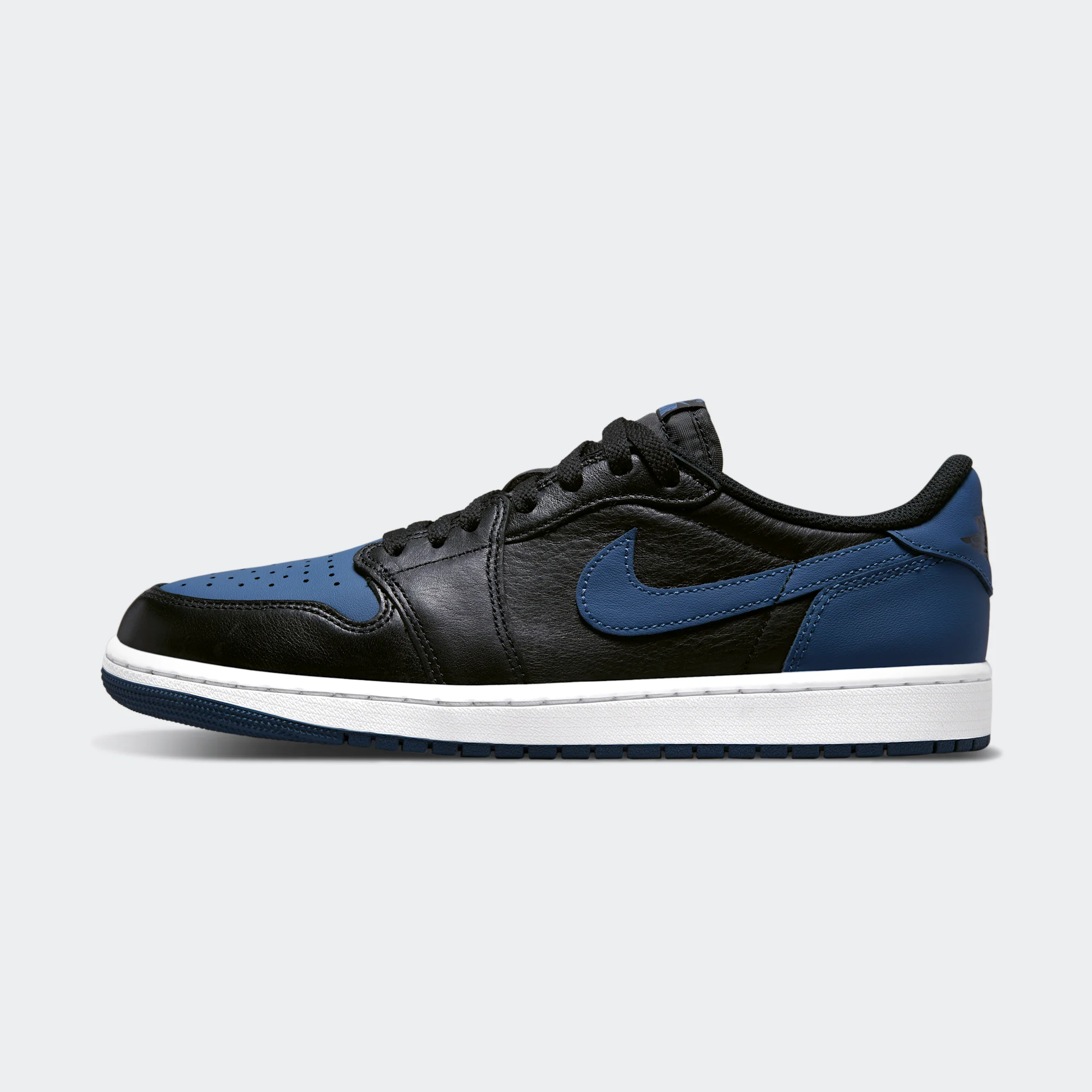 Air Jordan 1 Retro Low OG "Mystic Navy"