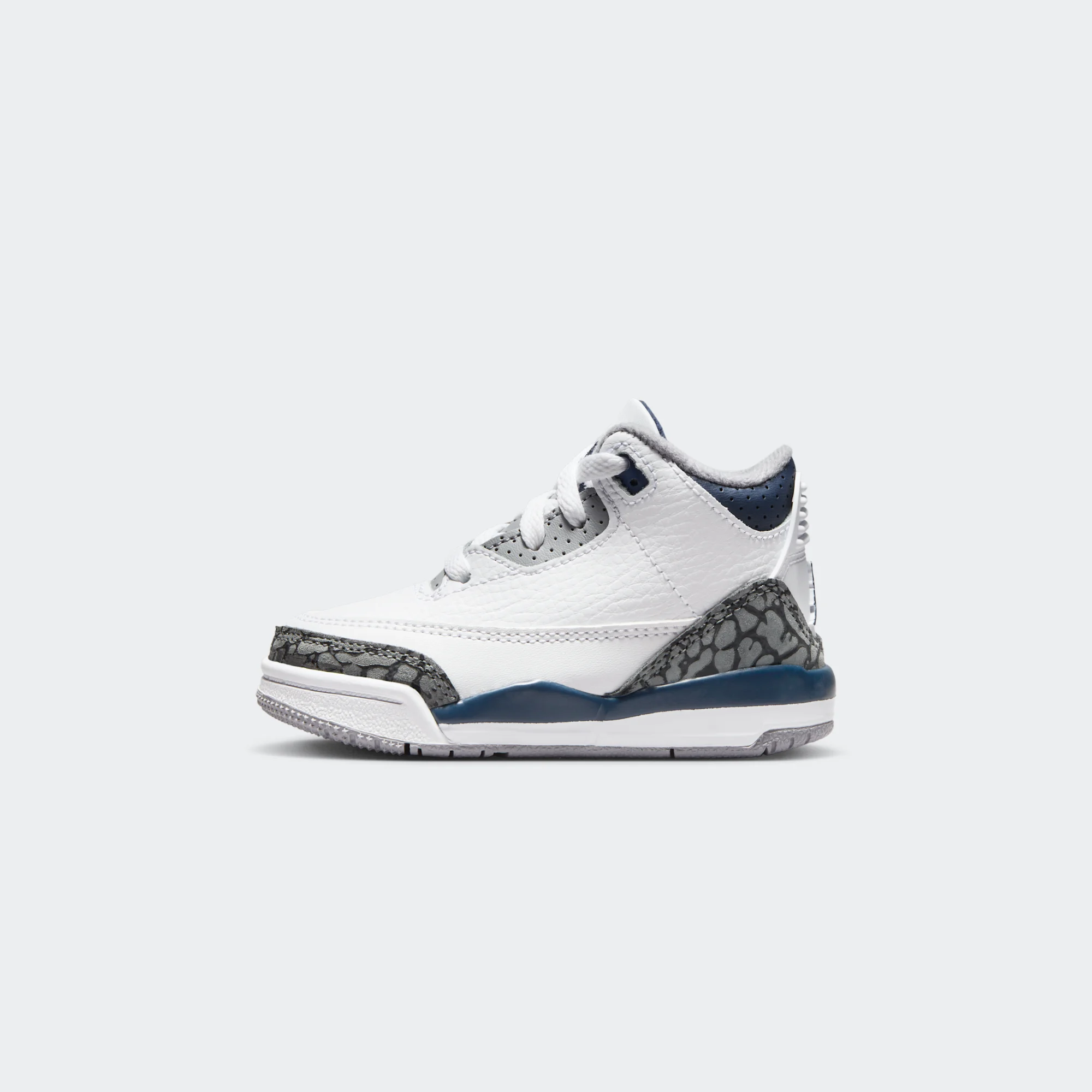 Air Jordan 3 Retro (TD) "Midnight Navy" - Jordan sneakers (December 16, 2023)