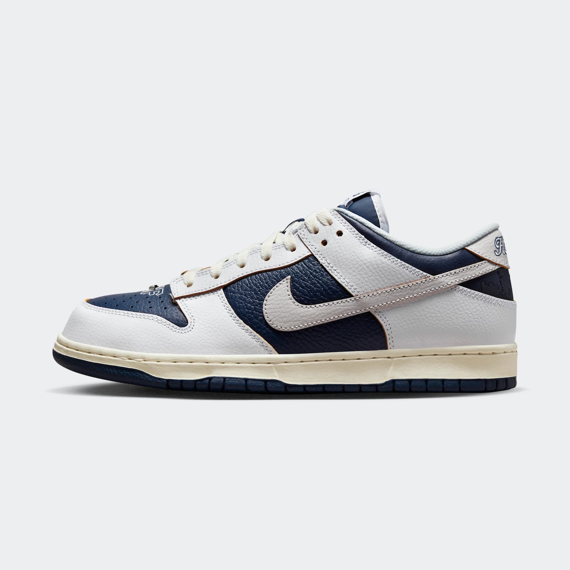 HUF x Nike SB Dunk Low OG QS "New York"