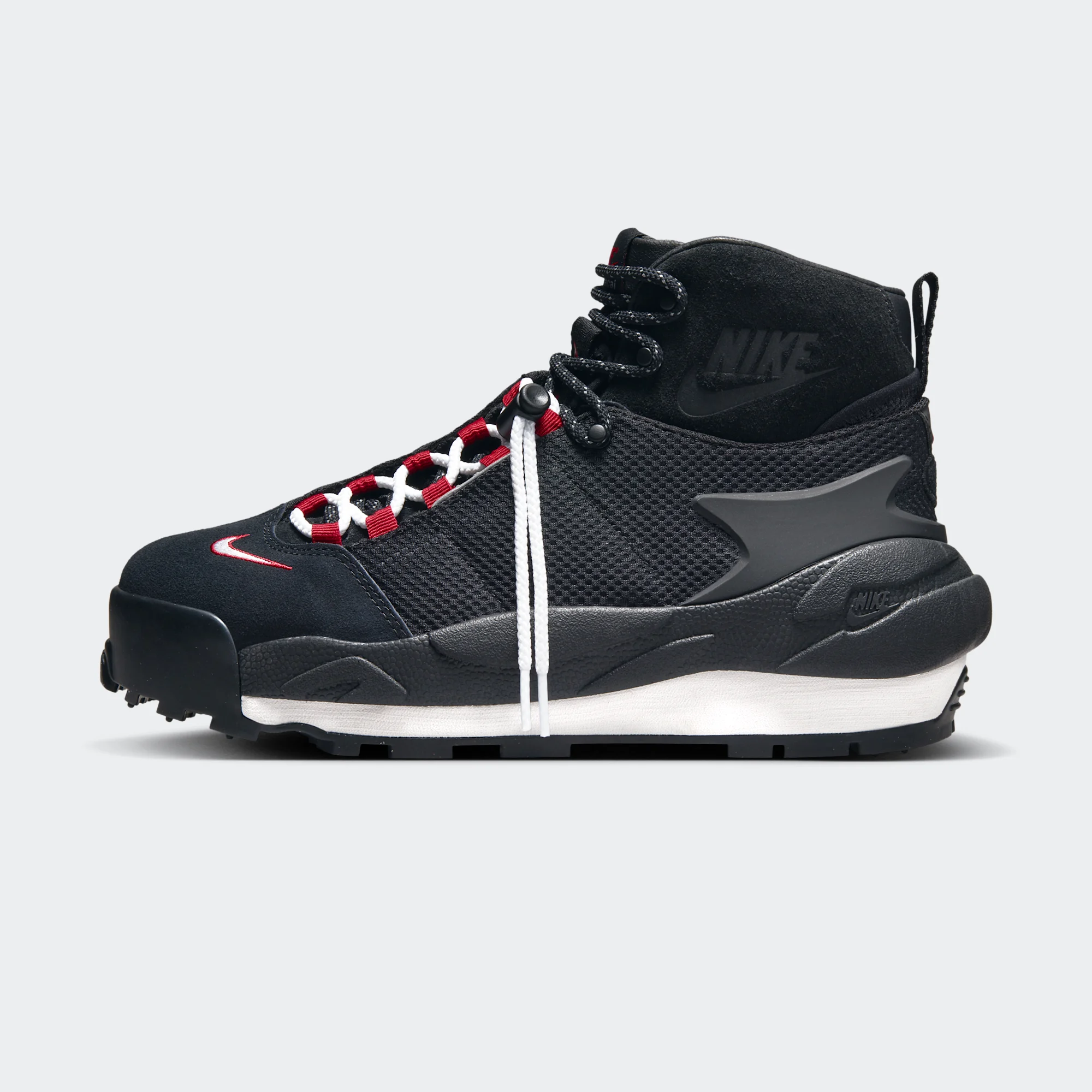 Sacai x Nike Magmascape "Black" - Nike sneakers (December 7, 2023)