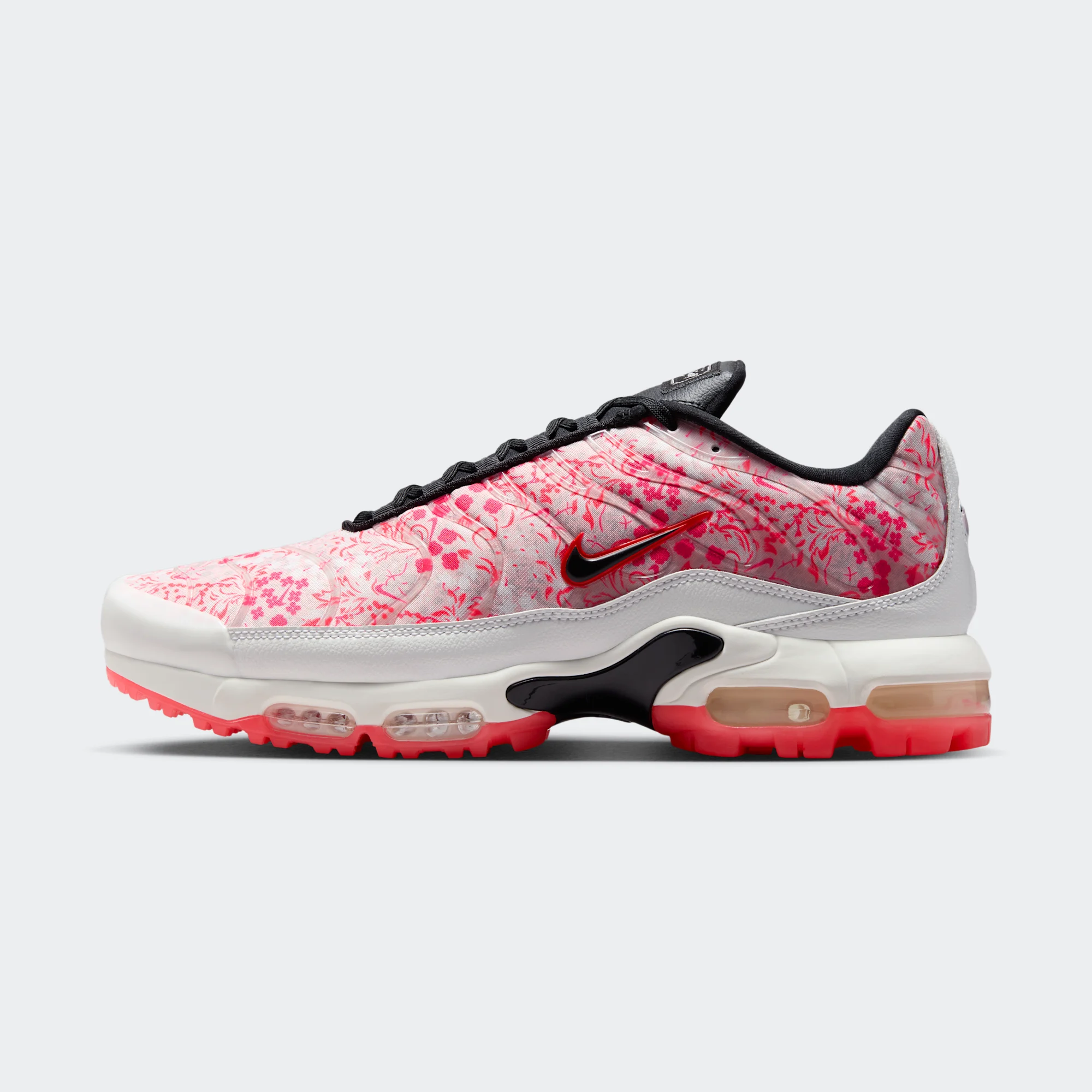 Nike Air Max Plus Golf "The Masters Azalea Pack" - Nike sneakers (April 10, 2025)