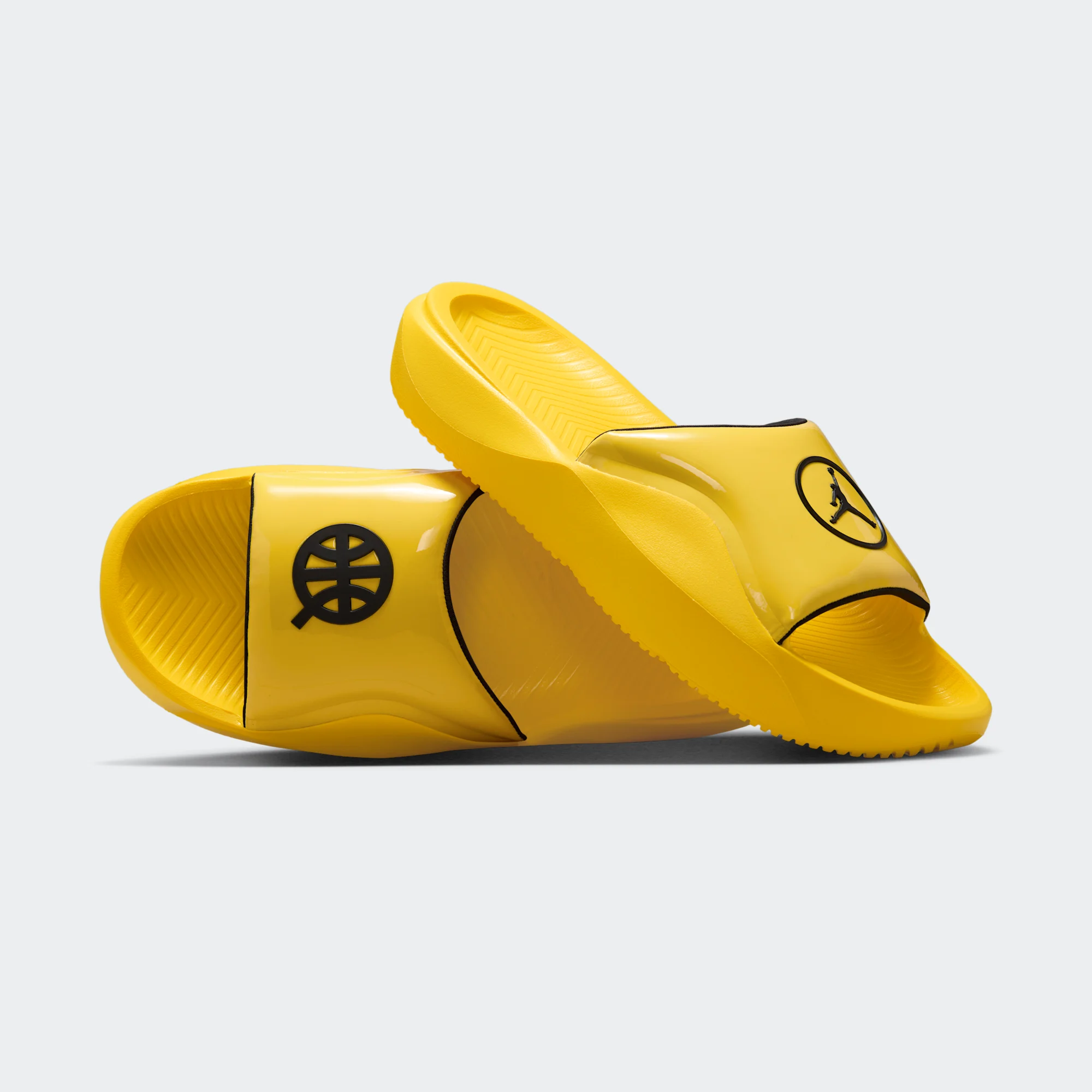 Quai 54 x Jordan Franchise Slide "Tour Yellow" - Jordan sneakers (June 13, 2025)